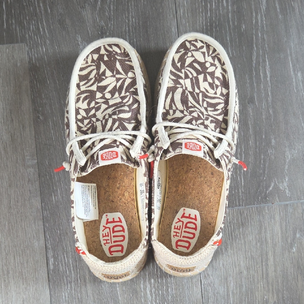 Hey Dude Excellent Condition Wendy Espedril Retro Palm